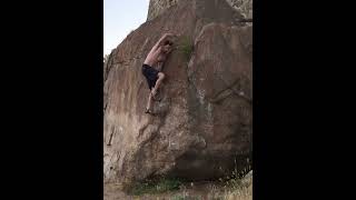 Video thumbnail of Beehive Mantle Sit. Mount Rubidoux