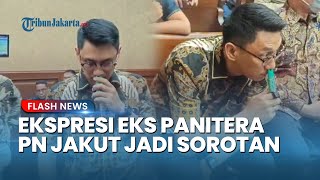 Ekspresi Eks Panitera PN Jakut Wahyu Gunawan Jadi Sorotan saat Dituntut 12 Tahun Penjara Kasus CPO