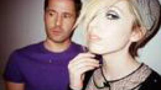 The Ting Tings - Traffic Light