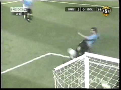 2007 (October 13) Uruguay 5-Bolivia 0 (World Cup qualifier).mpg