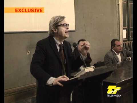 Vittorio Sgarbi a Carrara si "INCAZZA" con gli studenti