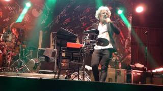 Leon Benavente, live 2of2 Santa Coloma 02-09-2016, Sintonitzza Parque Europa