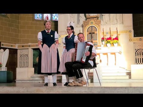 „Di heiterblaue Auge“ (Willi Valotti, Beat Jäggi) gesungen von Claudia Fischlin & Sandra Horat