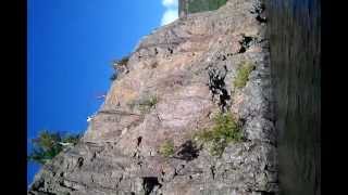 preview picture of video 'Cliff Diving Baxter State Park 65 ft'