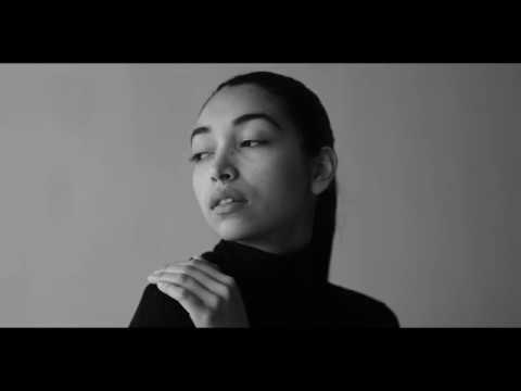 download lagu mp3 mp4 Sara Esparza, download lagu Sara Esparza gratis, unduh video klip Sara Esparza