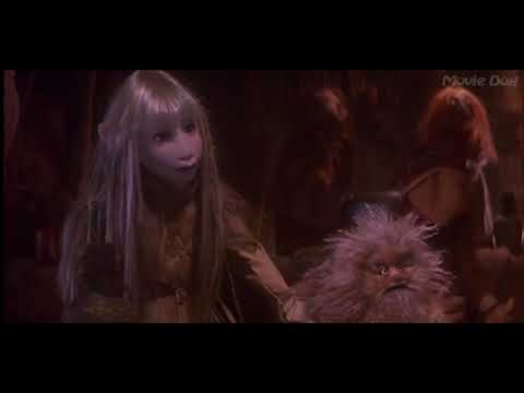 Kira Returns Home with Jen - The Dark Crystal 1982 (11)