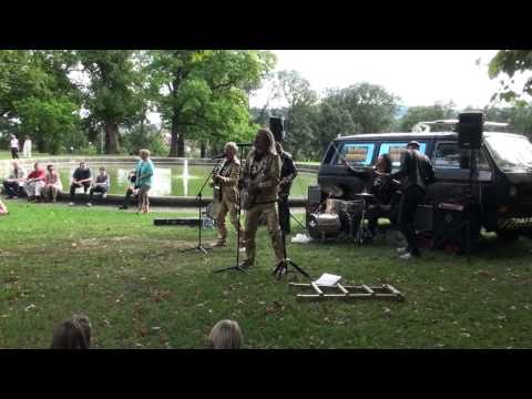 Die kleine Tierschau - It is a long way to the top / Onkel Rock'n'Roll