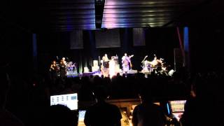 INDIA.ARIE and GRAMPS MORGAN ~ &quot;Thy Will Be Done&quot; (partial song) ~ Club NOKIA LA ~ 9.27.13