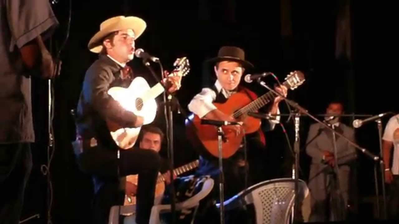 Payada Internacional. Payadores: Nacho Besteiro (Argentino); Gustavo Capote (Uruguayo)