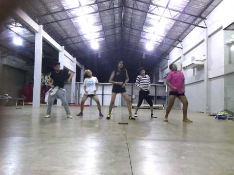 shutdown Comeback Red velvet - ice cream cake