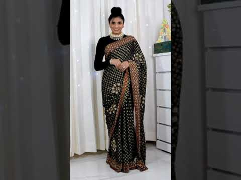 Saree With Sweater | Winter Wedding Hack | Aanchal #shorts #aanchalHacks #aanchalweddinghacks