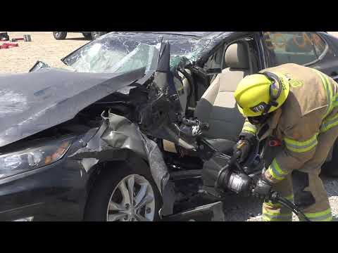 Auto Ex -  Dash Displacement Utilizing a Dash Lift