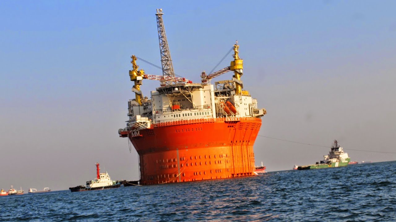 Top 15 Biggest Oil Rigs