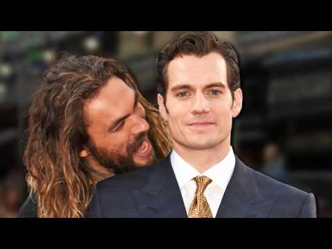 No Celebrity Is More Classy Than Henry Cavill - Gentleman Moments!