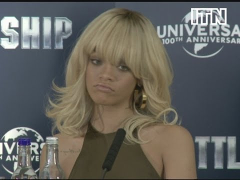 Rihanna answers Ashton Kutcher relationship question at Battleship press conference, London thumnail