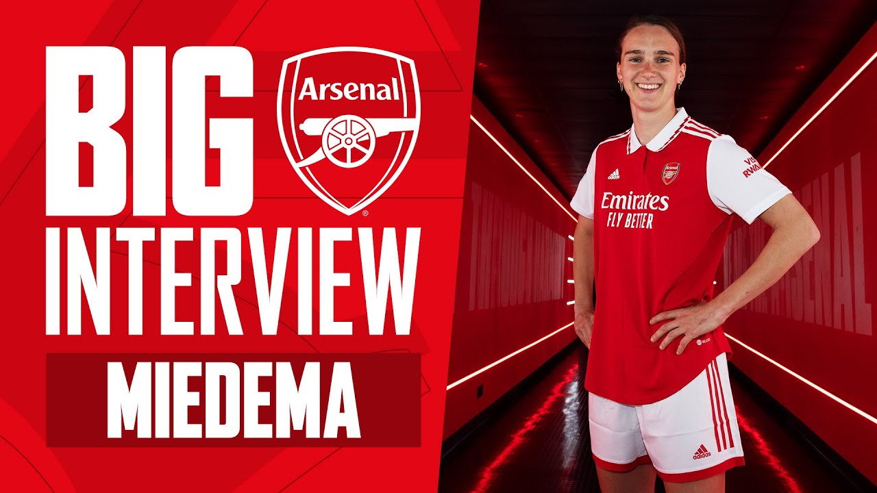 Vivianne Miedema signs new Arsenal contract! | The Big Interview