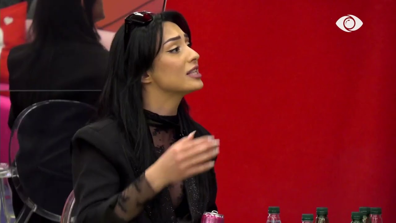 “Jam shumë e lumtur që jam rritur me një prind”/ Stelina për diskutimin mbi marrëdhëniet në çift