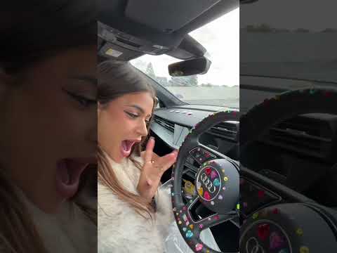 La voiture brille de partout 😱😂