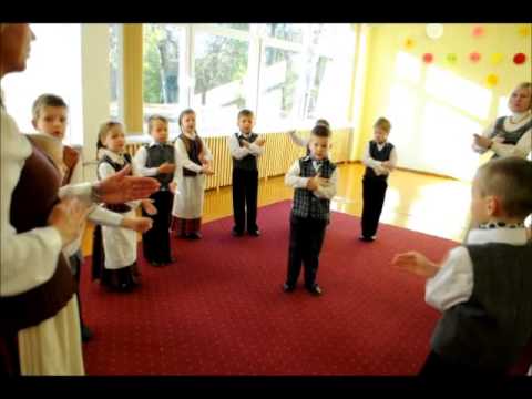 Lithuanian folk game "Jurgelis meistrelis" (Jurgelis craftsman)