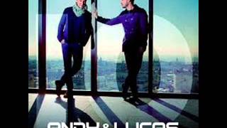 08 besos - Andy y Lucas.