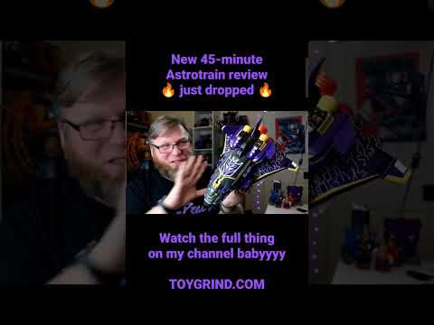 Astrotrain: everybody's third favourite Decepticon #transformers