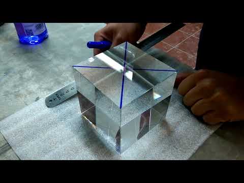 Jak powstaje pryzmat?