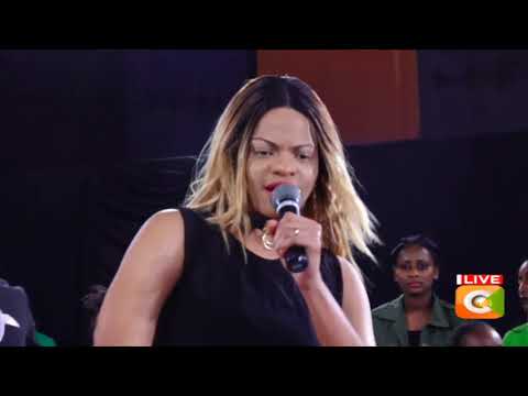 She is the queen of Lyrics, Petra ft. her International Co. Live #10Over10