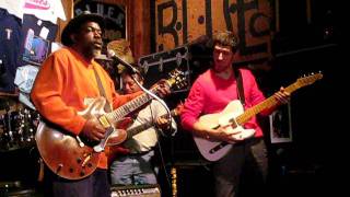 Breezy and Lurrie Bell Nov 09