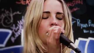 American Rag Sessions: Laurel - &quot;Blue Blood&quot;