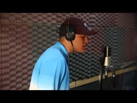 Mc Deh da Baixada - Pai do Torro (Web Clipe Oficial)