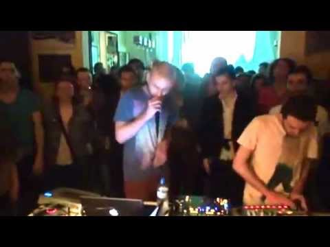 The Forest Ft. Vicki Lee - U Look up in the Sky