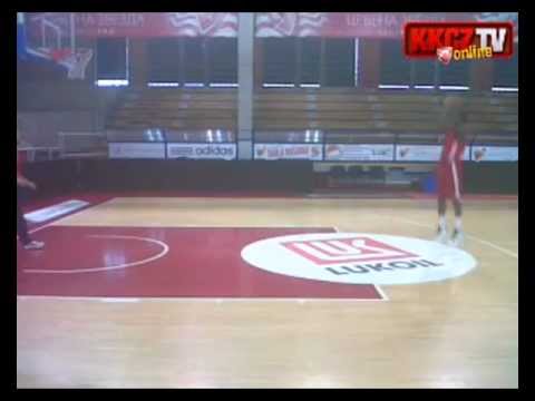 Crvena zvezda Diva | Michael Scott - šuterski trening