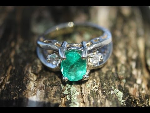 1.62Cts Fire Green Colombian Emerald & Diamond Engagement White Gold Ring 14k
