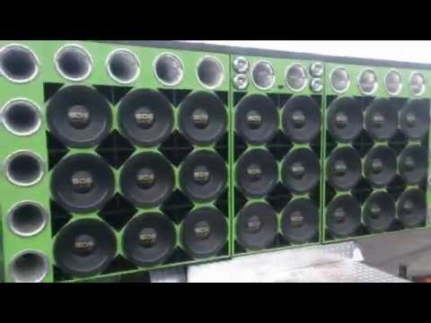 Carretinha Power Som 24 SDS 2.7k no  Mega Space