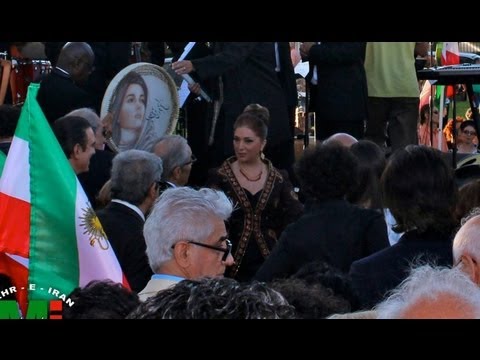 Leila Forouhar - sarzaminam & iran - Federal building- Aug 5 2012