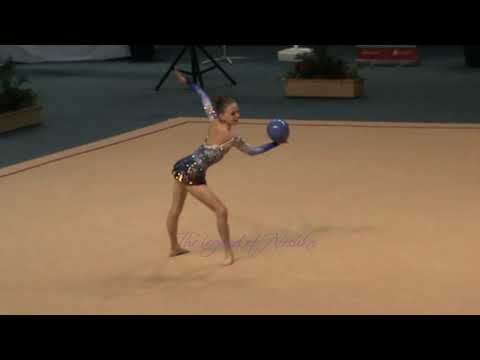 Jasmine KERBER (USA) ball - 2012 Calais senior AA