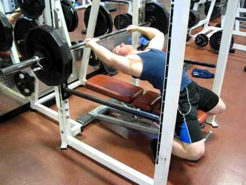 Bench 237.5 x 3 PR