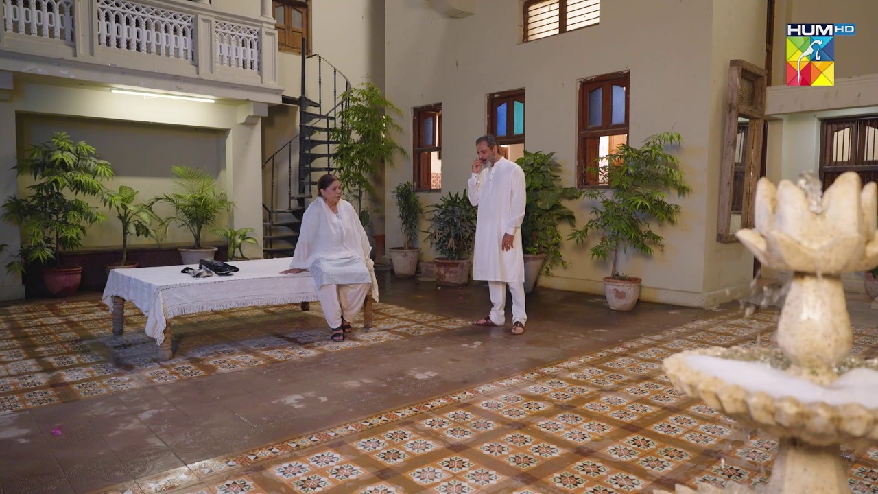 Pata Nahi Yeh Larka Biwi Ko Le Ke Kahan Gaya Hua Hai.!! #anikazulfikar #bombaytailors