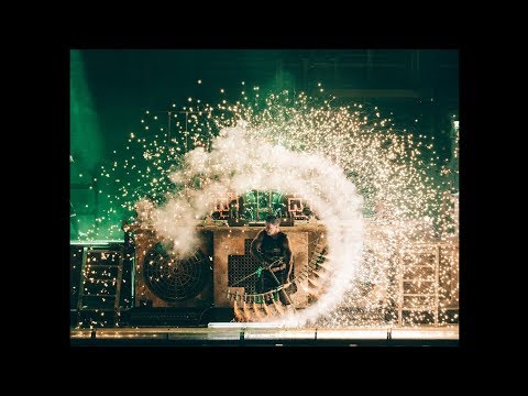 Martin Garrix - Explosive Mirrors (ft.W&W) (Official Video)