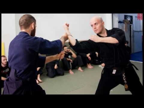 Jujitsu - Budo Taijutsu - Ninjutsu Bari - Manriki Kusari (Chain) Koryu Bujinkan Dojo