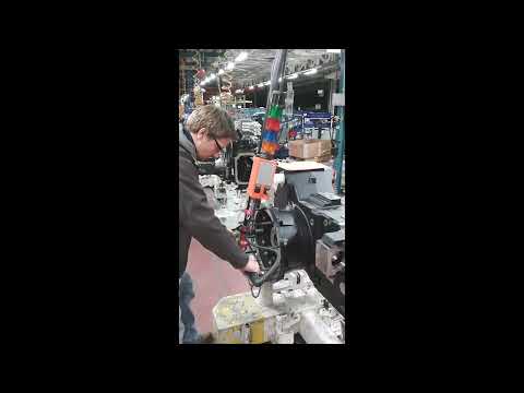 Transmission axes tightening with DOGA | Assembly Technology’s carbon fiber torque reaction arms