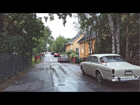Caminhada noturna chuvosa de verão em Helsinque, Finlândia (Vanhakaupunki e Toukola)