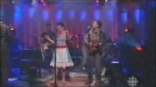 Calexico, Amparo Sanchez + TV house band on Radio-Canada -&#39;Roka&#39;