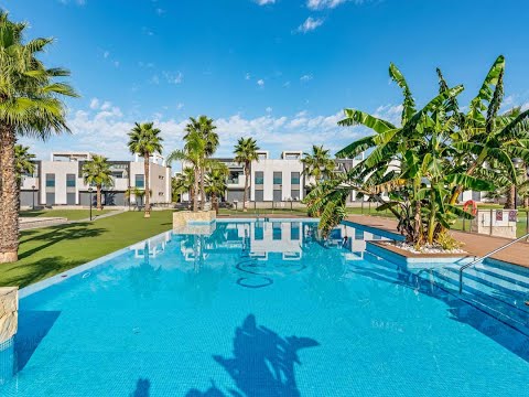 SOLD - Penthouse apartment in Oasis Beach, El Raso