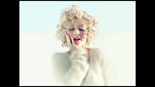 Christina Aguilera - Easier to lie