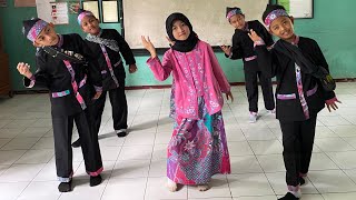 Download lagu Tari Cepot Kelas III A 2022/2023 mp3