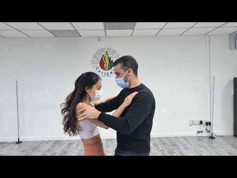 Caliente Dance Studio Singapore Bachata demo to Mike Bahia, Greeicy - Esta Noche