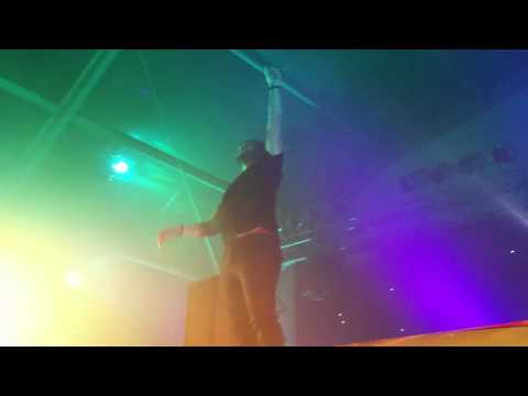 WAKE UP // STEVE ANGELLO DROPS AN21 & Max Vangeli vs Tiesto - People Of The Night