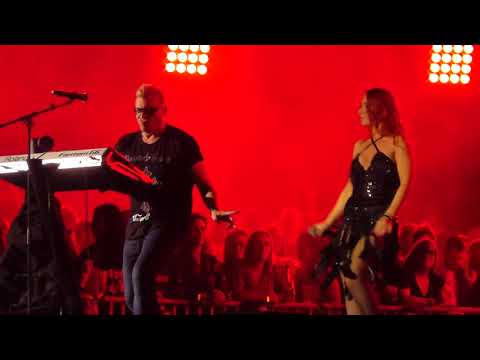 2 Fabiola - Live At Back To The 90s & 00s - 2018 HD