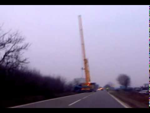 Tir rasturnat pe DN 1 la clondiru